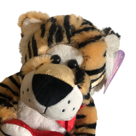 Sugar Loaf Plush Tiger Stuffed Animal Wild About You Heart Valentine Collection - Picture 2 of 8